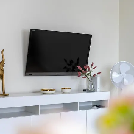 Apartman Praga - Parking & Balcony - By Rentujemy Varsó