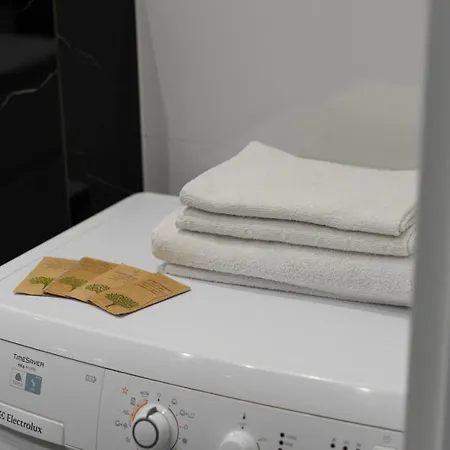 Praga - Parking & Balcony - By Rentujemy * ワルシャワ