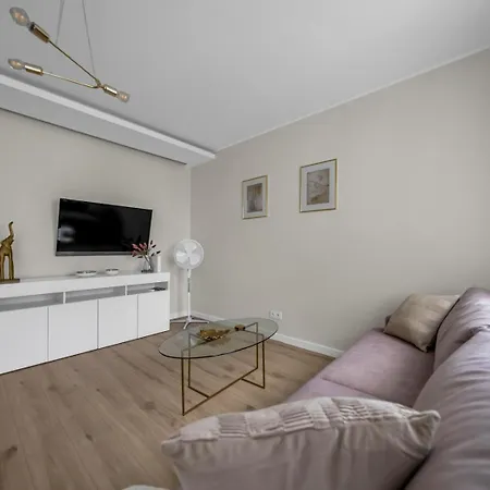 Praga - Parking & Balcony - By Rentujemy * ワルシャワ