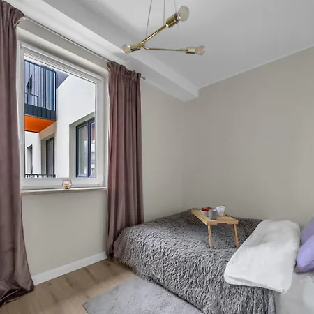 Praga - Parking & Balcony - By Rentujemy Apartment