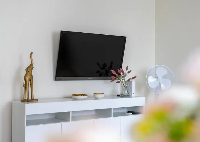 Lejlighed Praga - Parking & Balcony - By Rentujemy Warszawa