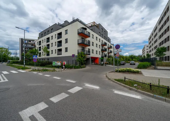 Lejlighed Praga - Parking & Balcony - By Rentujemy *